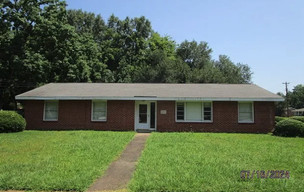 2663 Clement Curv. Montgomery, AL 36111