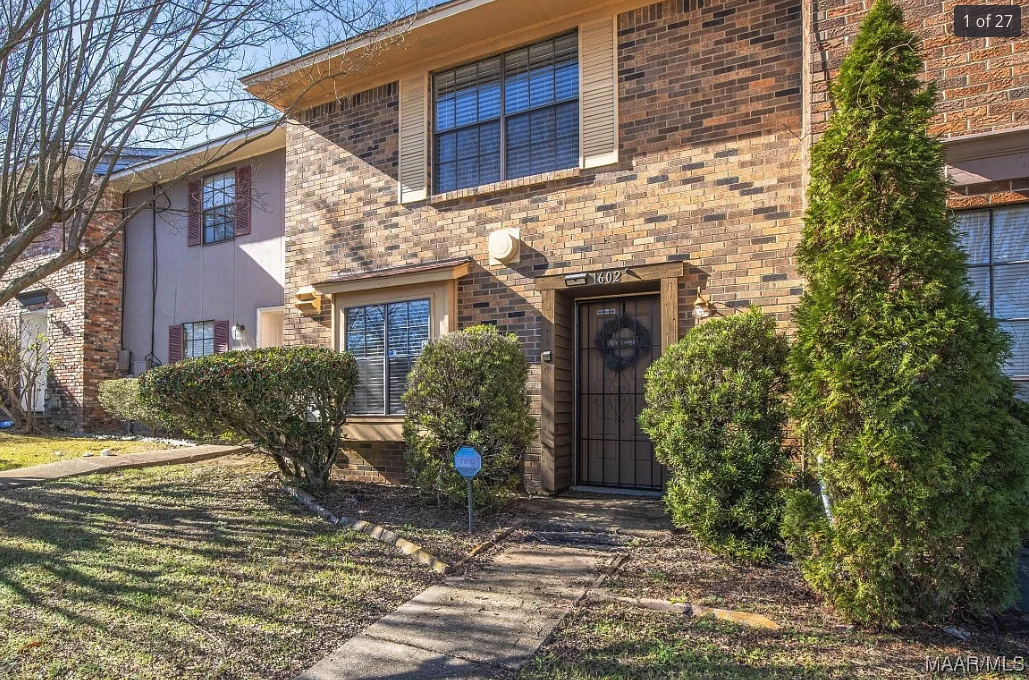 Property main image
